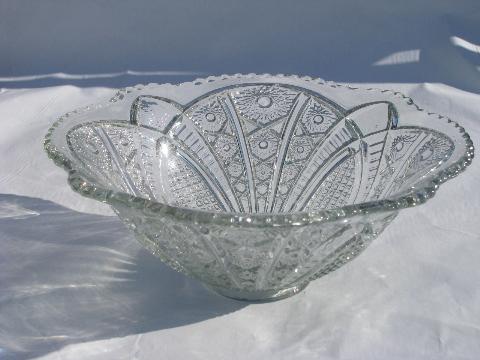 photo of large antique pressed glass bowl, EAPG vintage petal & starburst pattern #1