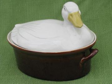 catalog photo of large duck covered casserole, vintage Hall pottery cassoulet baker