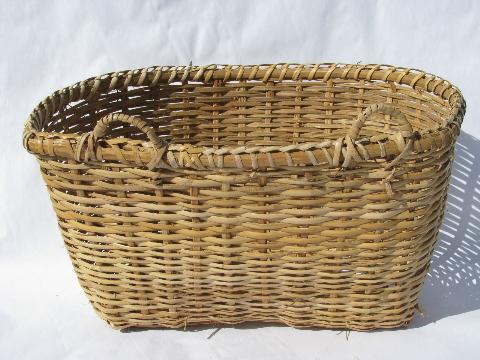 photo of large flat back wall pocket basket, vintage farm kitchen primitive #3