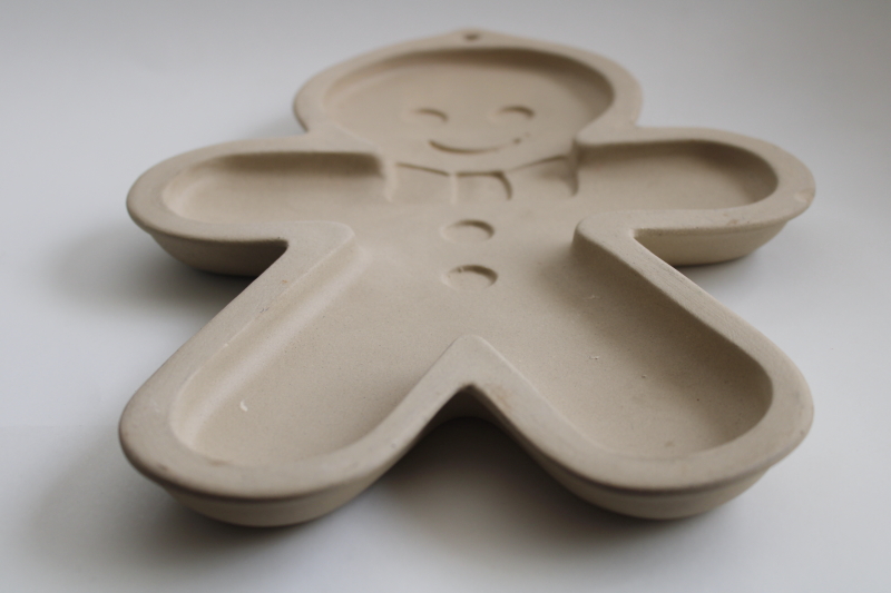 photo of large gingerbread man cookie mold for Christmas cookies, 1990s vintage Superstone stoneware mold #3