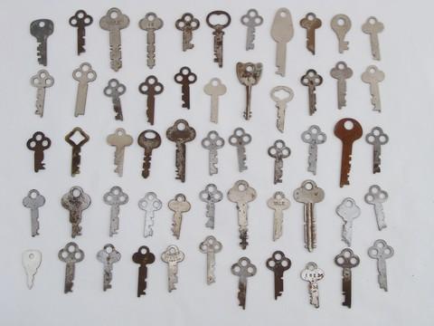 photo of large lot 50+ assorted vintage keys for padlocks, cabinet/drawer locks #2 #1