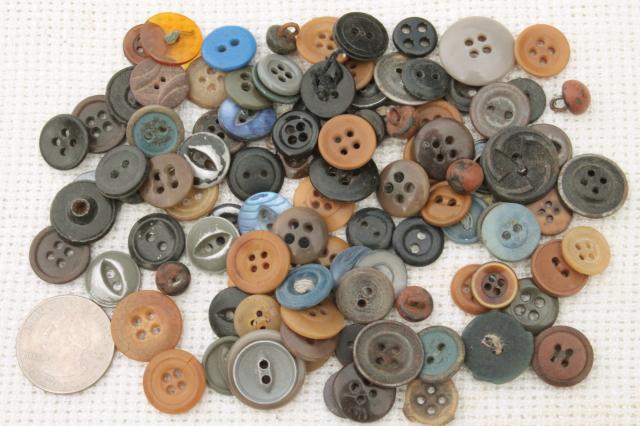 photo of large lot antique & vintage buttons, primitive old buttons from work shirts etc. #11