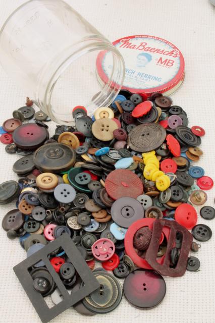 photo of large lot antique & vintage buttons, primitive old buttons from work shirts etc. #17