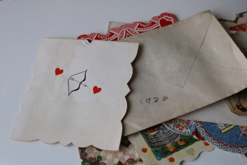 photo of large lot antique & vintage valentines, 1919 - 1940s die cuts, paper greeting cards #2