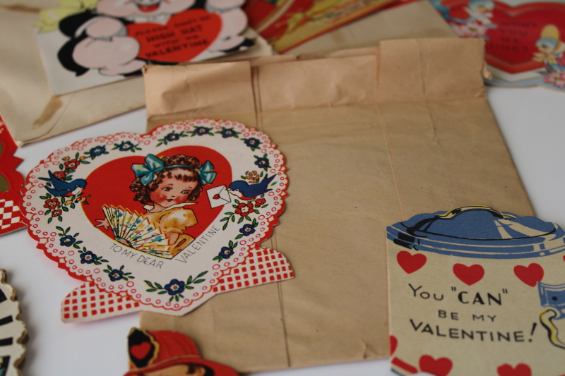 photo of large lot antique & vintage valentines, 1919 â€“ 1940s die cuts, paper greeting cards #3