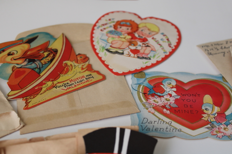 photo of large lot antique & vintage valentines, 1919 â€“ 1940s die cuts, paper greeting cards #4