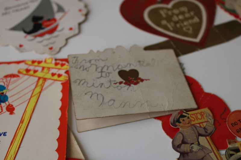 photo of large lot antique & vintage valentines, 1919 â€“ 1940s die cuts, paper greeting cards #15