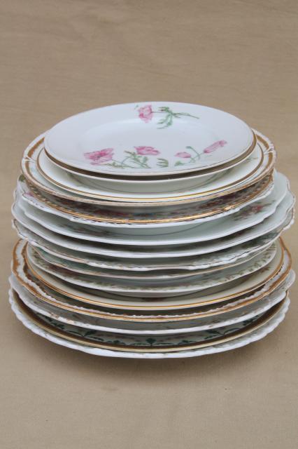 photo of large lot mismatched flowered china plates, antique vintage floral pattern dishes #7