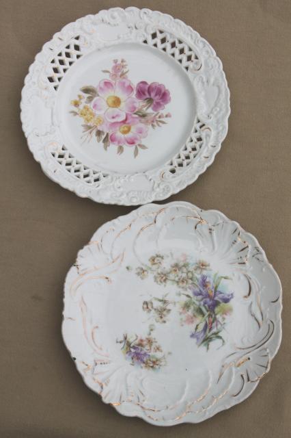 photo of large lot mismatched flowered china plates, antique vintage floral pattern dishes #9