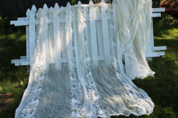 catalog photo of large lot vintage ivory lace curtains, net darning style birds & flowers border