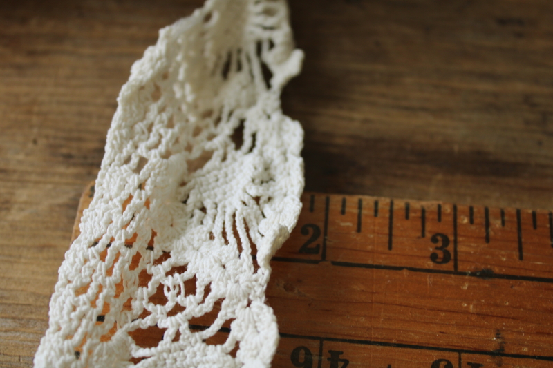 photo of large lot vintage lace edgings & trims, shabby salvaged crochet lace for sewing, upcycle projects  #3