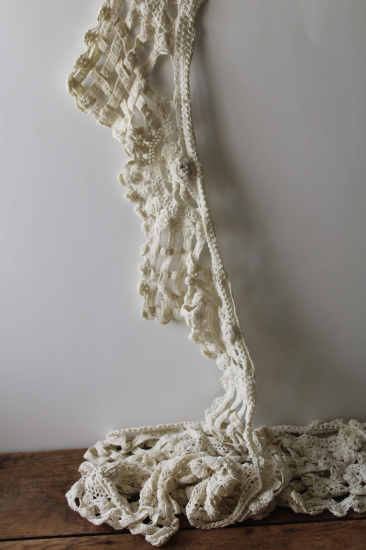 photo of large lot vintage lace edgings & trims, shabby salvaged crochet lace for sewing, upcycle projects  #9