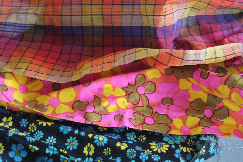 photo of large lot vintage scrap fabric, colorful prints for retro girly accessories, doll clothes etc #3