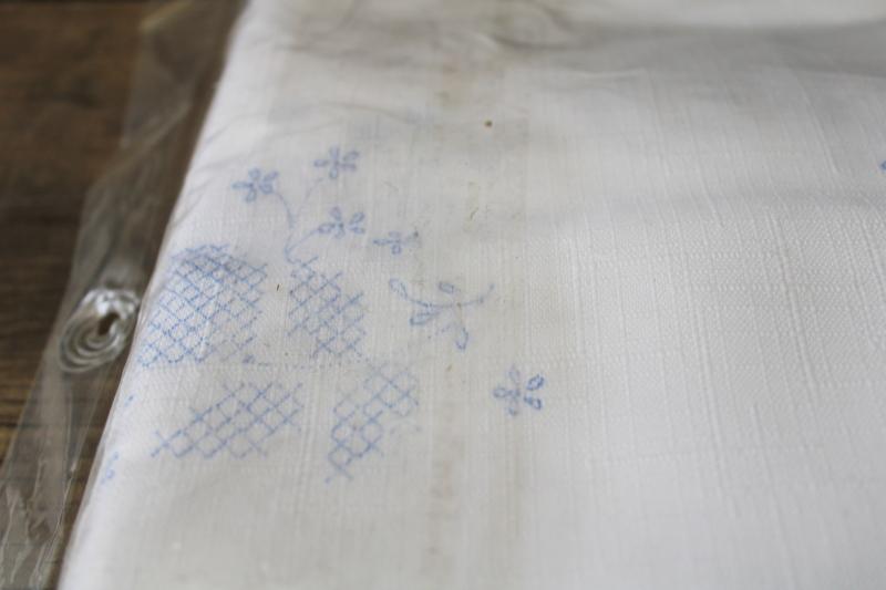 photo of large oblong tablecloth stamped to embroider, vintage sealed kit w/ embroidery floss #4