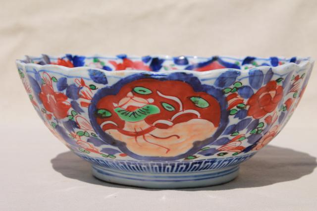 photo of large old Japanese porcelain bowl, hand painted red and blue Imari design china dish #2