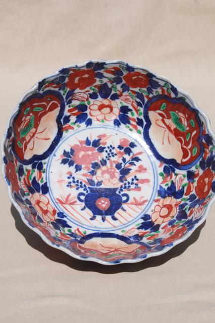 photo of large old Japanese porcelain bowl, hand painted red and blue Imari design china dish #3