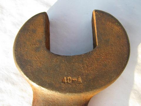 photo of large old vintage Armstrong Tool bridge builder/engineer's wrench, #40-A, 1-11/16'' & 1-5/16'' #3