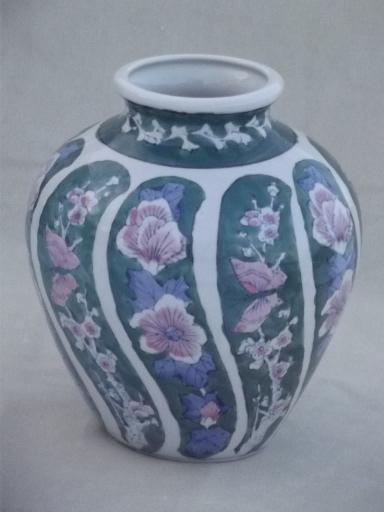 photo of large porcelain ginger jar urn vase, Chinese floral w/ butterflies #1