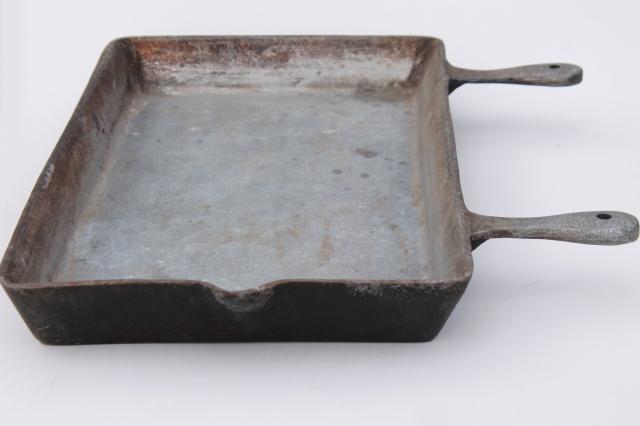 photo of large rectangular griddle skillet w/ two handles, heavy aluminum pan Milan Illinois foundry #2