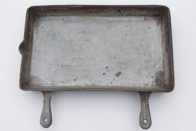photo of large rectangular griddle skillet w/ two handles, heavy aluminum pan Milan Illinois foundry #3