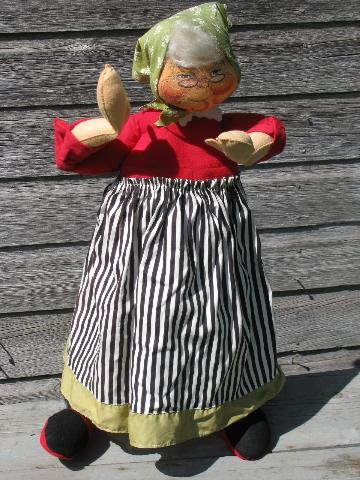 photo of large vintage Annalee felt doll, Mrs. Claus Christmas granny grandma #1