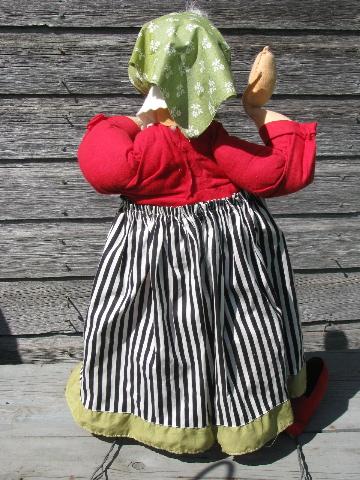 photo of large vintage Annalee felt doll, Mrs. Claus Christmas granny grandma #3