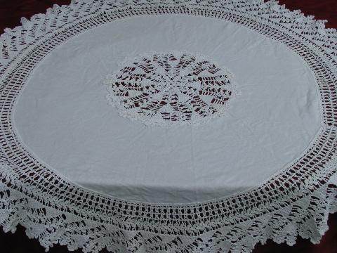 photo of large vintage centerpiece or tablecloth, wide crochet lace edging border #1