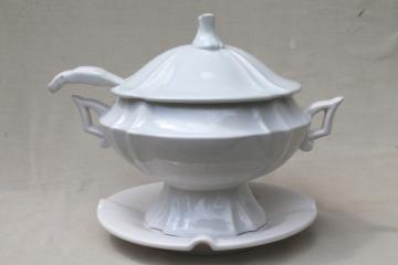 catalog photo of large white earthenware ceramic soup tureen, ladle & tray, vintage Haeger pottery