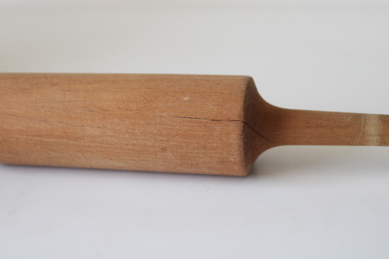 photo of large wood pestle or masher, primitive vintage farmhouse kitchen utensil #4