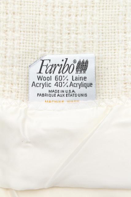 photo of light summer weight white wool / acrylic blankets, vintage Faribo woven thermal weave #6