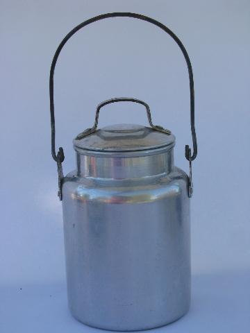 photo of little old metal milk pail w/ lid, vintage dairy farm cream can #1