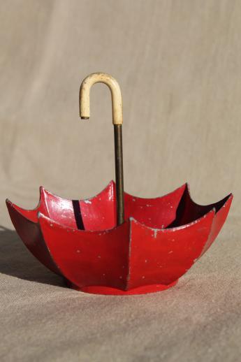 photo of little red umbrella ashtray or catchall dish, painted metal miniature umbrella #1