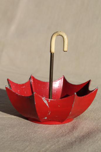 photo of little red umbrella ashtray or catchall dish, painted metal miniature umbrella #2