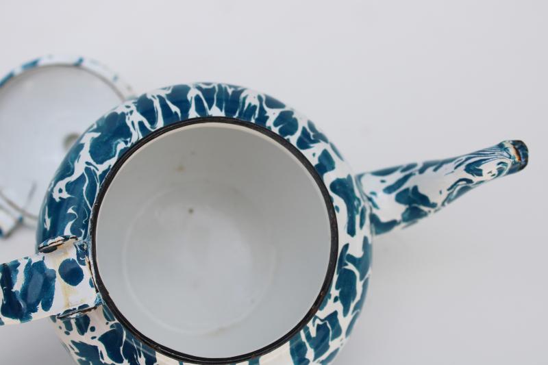 photo of little round enamelware teapot, vintage blue & white splatterware enamel #6