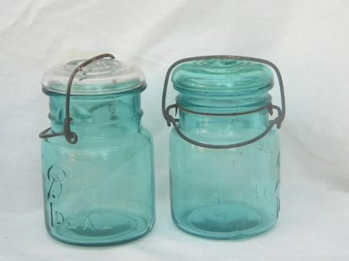 photo of lot 4 vintage aqua blue Ball Ideal mason jars/canisters, lightning lids #3