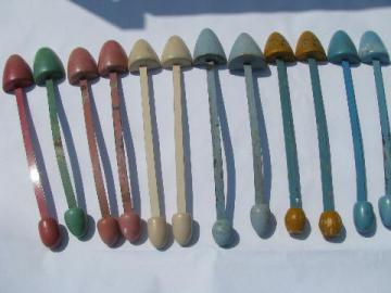catalog photo of lot 40s vintage ladies shoe trees stretchers, painted pink, blue, green