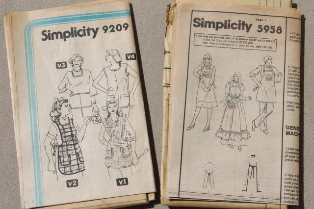 photo of lot 50s 60s 70d vintage apron sewing patterns, flirty half aprons, pinafores #4