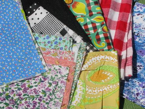 photo of lot 50s-60s print quilting fabric scraps, vintage Ward's rag bundle #3