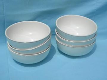 catalog photo of lot 6 Pfaltzgraff Wyndham stoneware bowls for soups or cereal