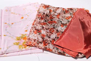 catalog photo of lot 60s vintage taffeta & moire fabric, retro floral prints in rust & pink