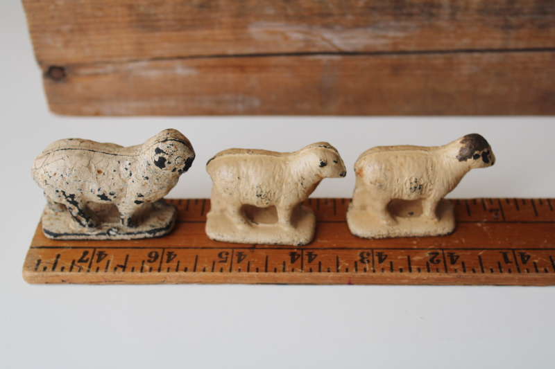 photo of lot antique & vintage sheep figurines, nativity scene lambs, old rubber toys #9