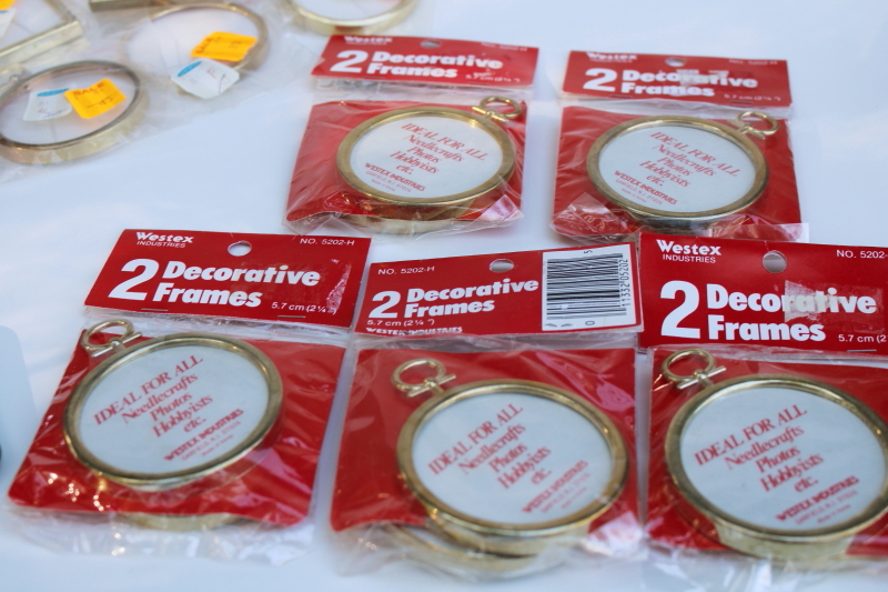 photo of lot new old stock mini frames for embroidery, cross stitch ornaments, gold plastic, red & green  #2