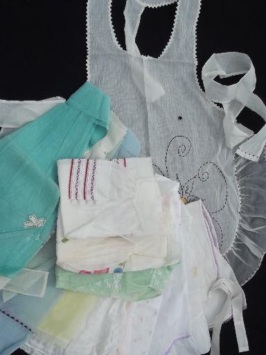 photo of lot of 15 fancy frilly vintage sheer cotton aprons, Sweetheart label #1