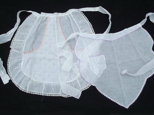 photo of lot of 15 fancy frilly vintage sheer cotton aprons, Sweetheart label #5