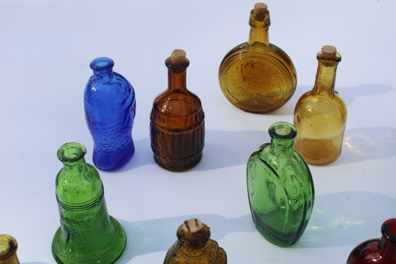 photo of lot of 25 miniature colored glass bottles, antique reproductions Wheaton bottles & Taiwan  #8