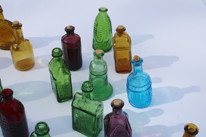 photo of lot of 25 miniature colored glass bottles, antique reproductions Wheaton bottles & Taiwan  #9