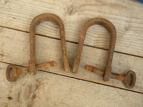 photo of lot of 4 antique farm primitive iron pulling clevises for rope & chains #2