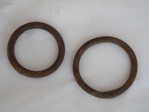 photo of lot of 6 rusty old antique iron harness rings, farm primitive #2