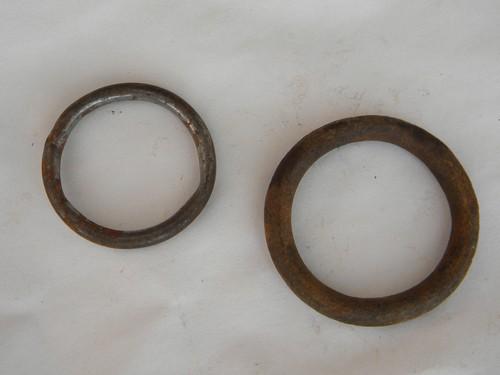 photo of lot of 6 rusty old antique iron harness rings, farm primitive #4