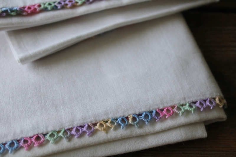photo of lot of 7 pairs of vintage pillowcases w/ embroidery or crochet lace edgings, boho cottage bedding  #2